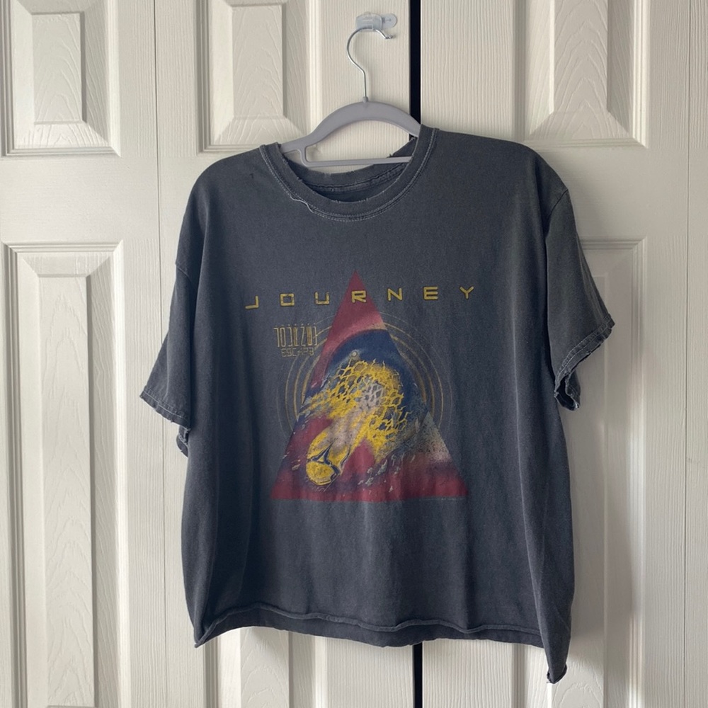 Journey cropped band tee